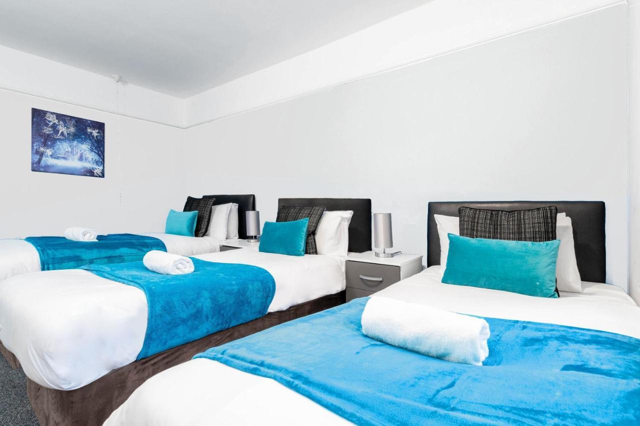 5 Bedroom House - 11 Guests - Garden - Wifi - Smart Tv - Top Rated - Large Driveway 4 Multiple Vehicles - Perfect For Contractors Birmingham Ngoại thất bức ảnh
